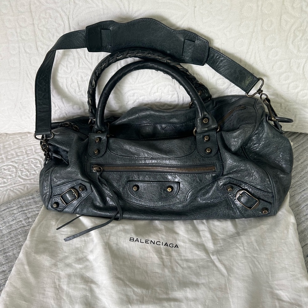 Authentic Balenciaga Chèvre Twiggy bag